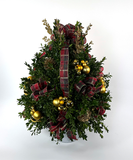 Christmas Plaid Boxwood Tree